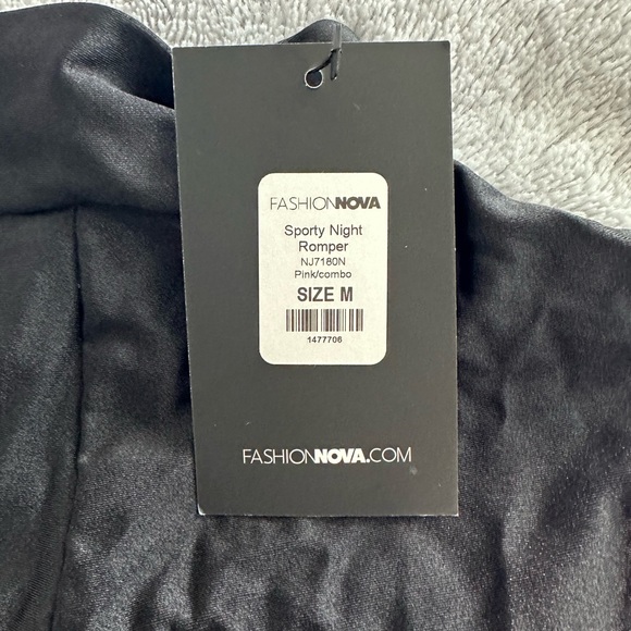 Fashion Nova Black+ Pink Active Zip Up Romper US M - Picture 5 of 5
